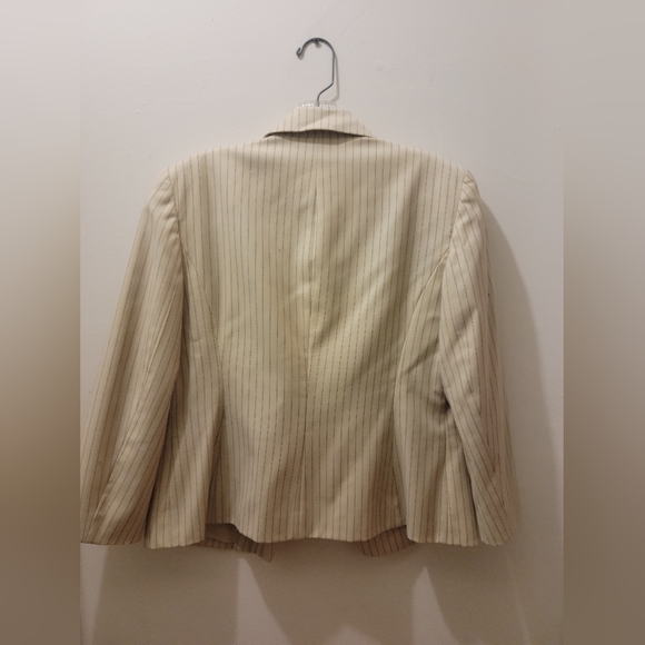 Michael Kors Oversized Ivory pinstripe light weight wool suit Blazer Jacket 10 - Picture 6 of 8